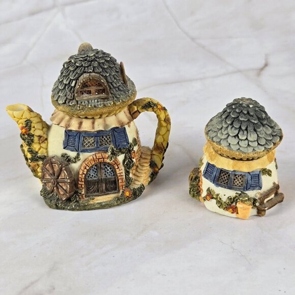 Resin Country Cottage Frog Prince Lily Pad Miniature Tea Set 10 Pieces - Picture 7 of 12